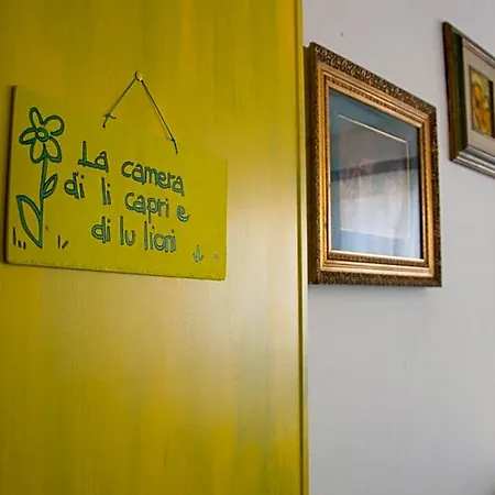 Bed & Breakfast Occhj A Mari 3*