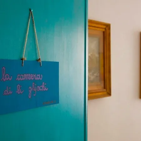 Occhj A Mari Bed & Breakfast 3*